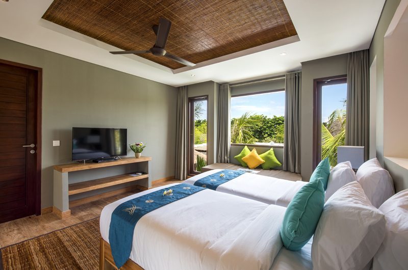 Villa Anam Twin Bedroom with TV, Seminyak | 8 Bedroom Villas Bali